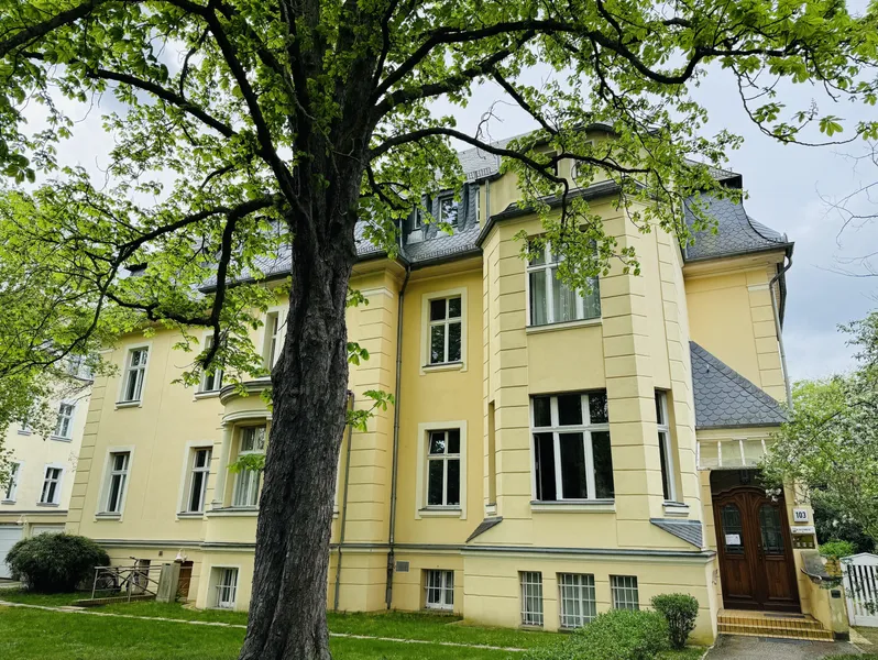 Möbliertes Zimmer in repräsentativer Stadtvilla in Lichterfelde — photo 1